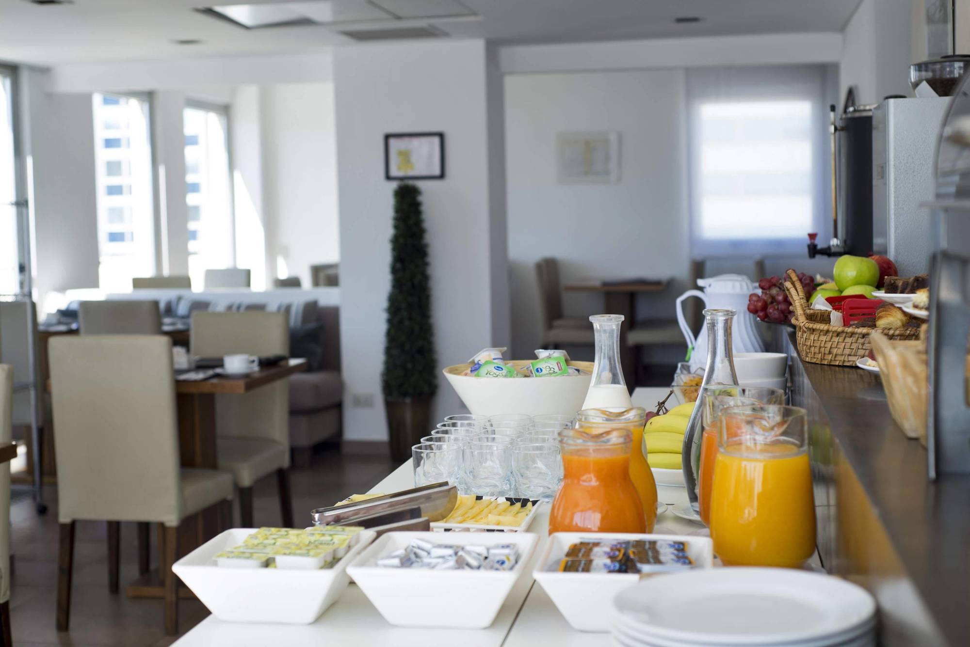 Moreno Hotel Buenos Aires By Tay Hotels Buitenkant foto